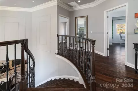 Entry Way - 18807 Fore Sail Ct, Cornelius, NC 28031 photo 6 of 6