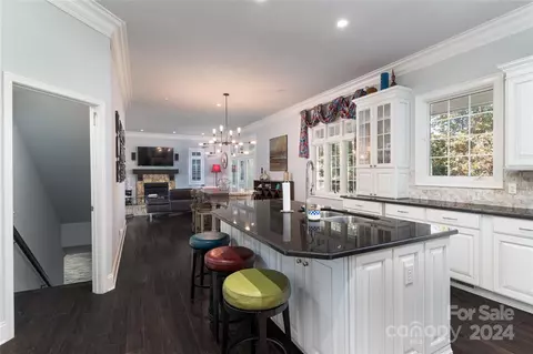 Kitchen - 18807 Fore Sail Ct, Cornelius, NC 28031 photo 2 of 2