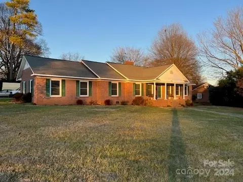 3200 Imperial Dr, Gastonia, NC 28054