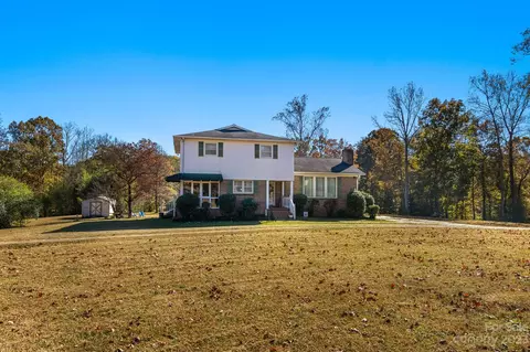 296 Blackwell Rd, Blacksburg, SC 29702