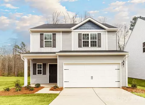 3019 Crescent Lake Ln, Charlotte, NC 28214