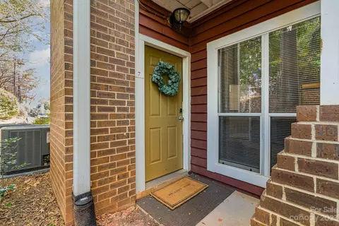 2500 Cranbrook 7 Ln #7, Charlotte, NC 28207