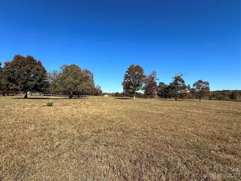 405 Mountain Meadows Ln, Tryon, NC 28782 photo 14