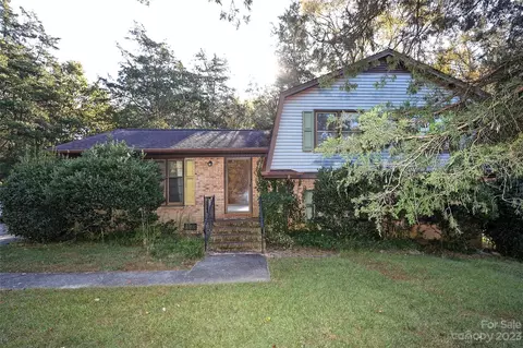 10804 Honey Bee Cir, Charlotte, NC 28226