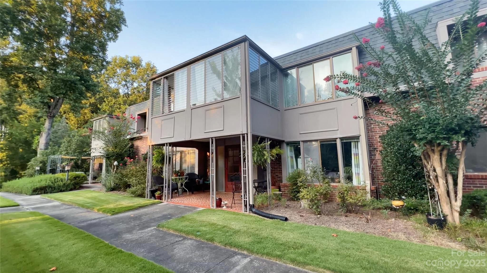 305 Grady B1 Ave Unit B1  