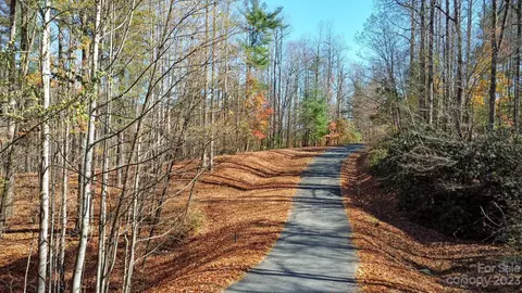 358 Solomon 15r Cir #15R, Hendersonville, NC 28739