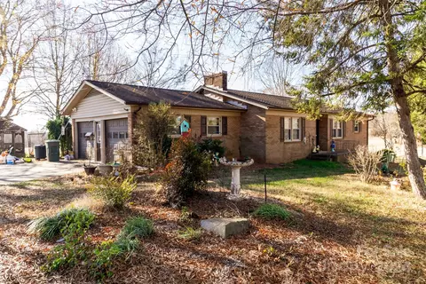 618 Eufola Rd, Statesville, NC 28677