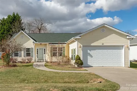 63 Beechnut Dr, Hendersonville, NC 28739