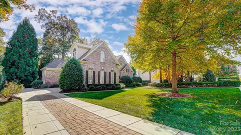 18608 Town Harbour Rd, Cornelius, NC 28031 photo 2