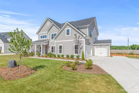 129 Dabbling Duck Cir, Mooresville, NC 28117