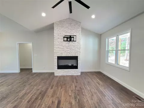 1760 Plantation Loop, Morganton, NC 28655 photo 4