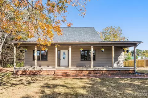 413 E Main St, Rockwell, NC 28138