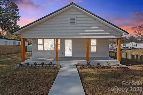 212 Westover Ave, Kannapolis, NC 28081