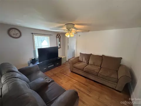 70 Hampton Rd, Brevard, NC 28712 photo 6
