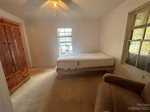 70 Hampton Rd, Brevard, NC 28712 photo 9