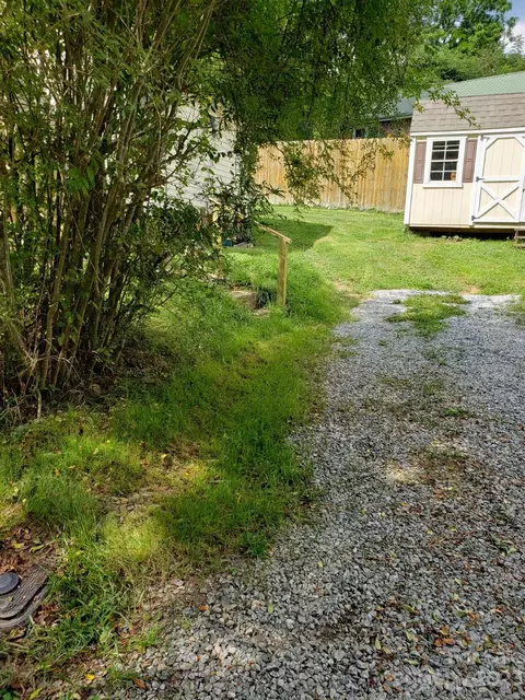 70 Hampton Rd, Brevard, NC 28712 photo 5