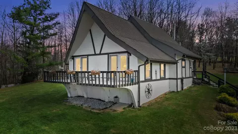 1676 Mckinney Mine Rd, Spruce Pine, NC 28777