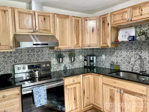 3446 River Rd, Morganton, NC 28655 photo 10