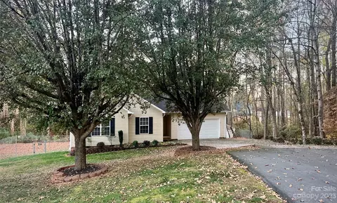 1215 Coventry Nw Pl NW, Conover, NC 28613