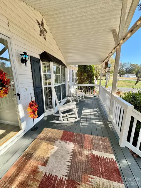 941 Marshall Dr, Concord, NC 28027 photo 3