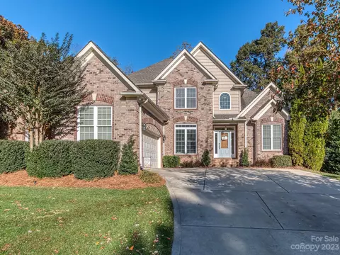 5855 Tipperary Dr, Denver, NC 28037