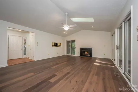 335 Melrose 113 Ave #113, Tryon, NC 28782 photo 7