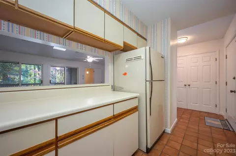 335 Melrose 113 Ave #113, Tryon, NC 28782 photo 12