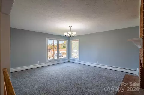 414 E Concord St, Morganton, NC 28655 photo 7