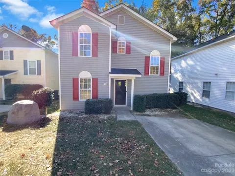 8818 Sharonbrook Dr, Charlotte, NC 28210