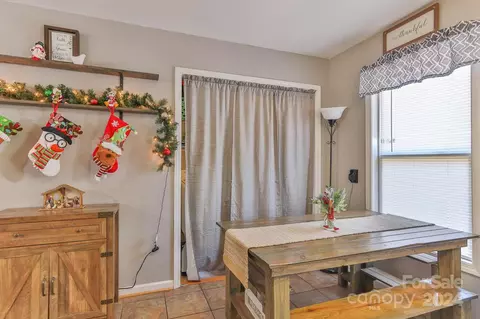 Dining - 368 Cooper Rd, Vale, NC 28168 photo 1 of 1