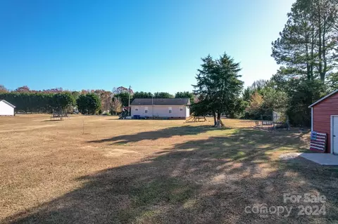 Exterior - 368 Cooper Rd, Vale, NC 28168 photo 17 of 24