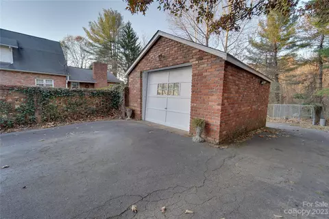 221 Spring St, Canton, NC 28716 photo 32