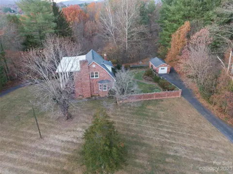 221 Spring St, Canton, NC 28716 photo 36