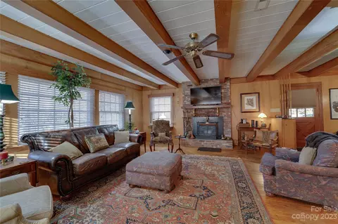 221 Spring St, Canton, NC 28716 photo 3