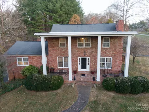 221 Spring St, Canton, NC 28716 photo 25