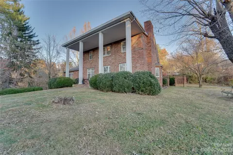 221 Spring St, Canton, NC 28716 photo 28