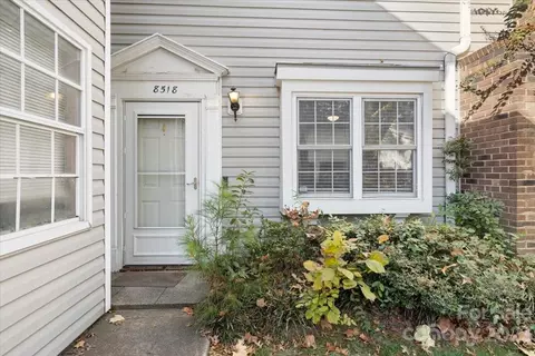 8518 Castle Pine Ct, Charlotte, NC 28226