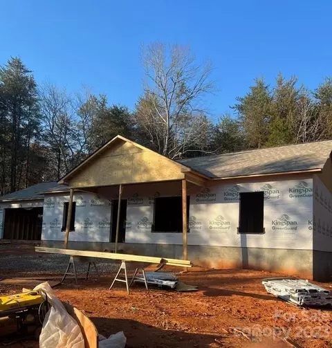873 Bill Collins Rd, Mill Spring, NC 28756