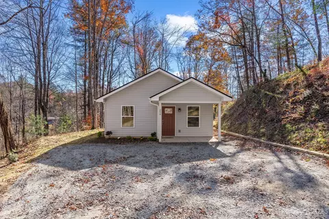 206 Cotton Top Dr, Brevard, NC 28712
