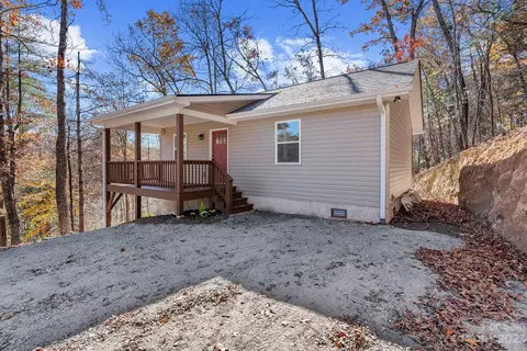 208 Cotton Top Dr, Brevard, NC 28712