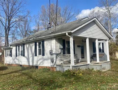 423 Decatur Ave, Elkin, NC 28621