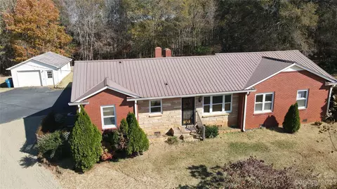 2444 E Maiden Rd, Maiden, NC 28650