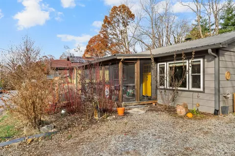 25 Jarrett St, Asheville, NC 28806