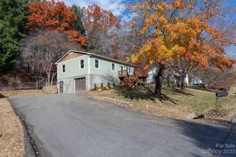 15 Ashwood Dr, Asheville, NC 28803