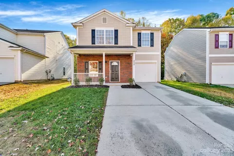 8938 Chalkstone Rd, Charlotte, NC 28216