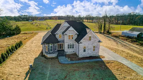 4308 White Tail Ln, Midland, NC 28107