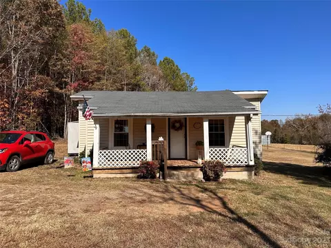 112 Walton Dr, Mooresboro, NC 28114