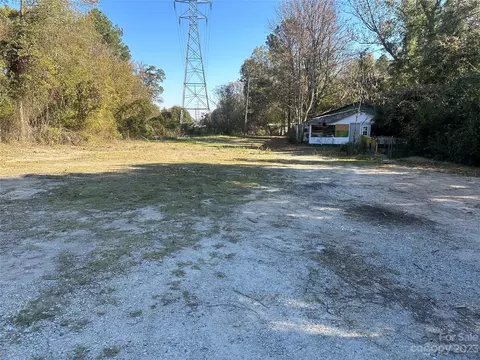 1495 Memorial Park Rd, Lancaster, SC 29720