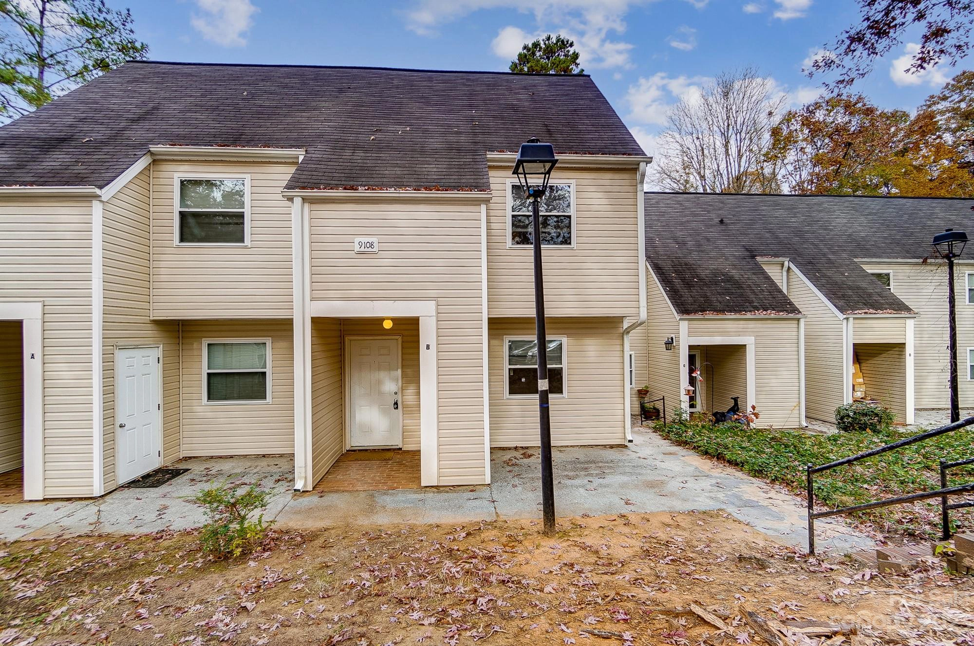 9108 Black Heath B Cir Unit B  