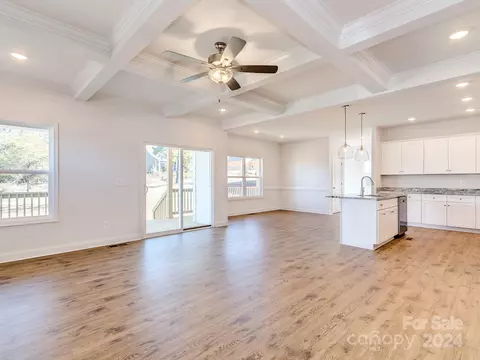 Living - 11243 Island View Ln, Lancaster, SC 29720 photo 4 of 5